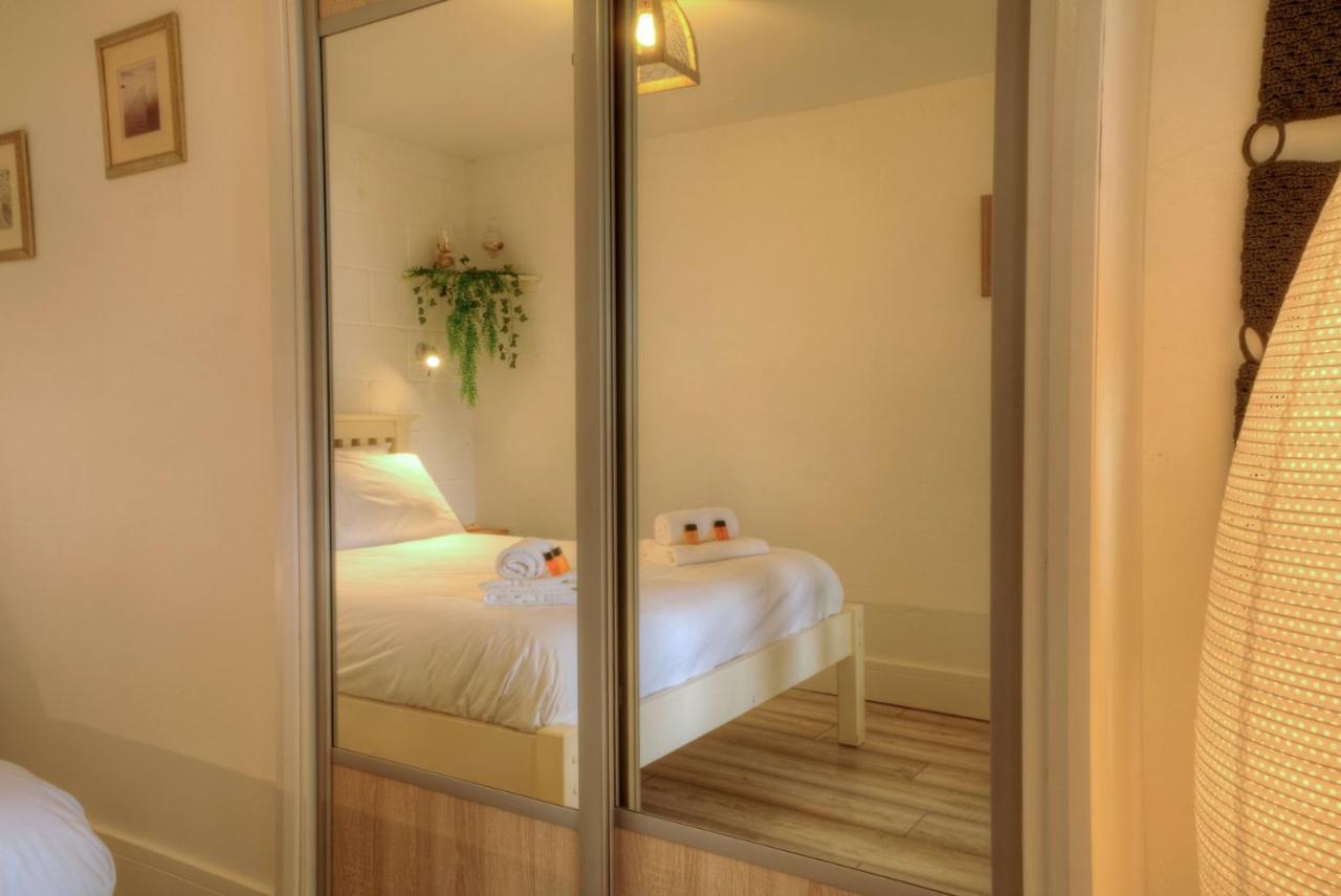 Pass The Keys Shore To Please - Sea Views And Beach Front Modern 1Bed Apt With Sofabed Portsmouth Luaran gambar